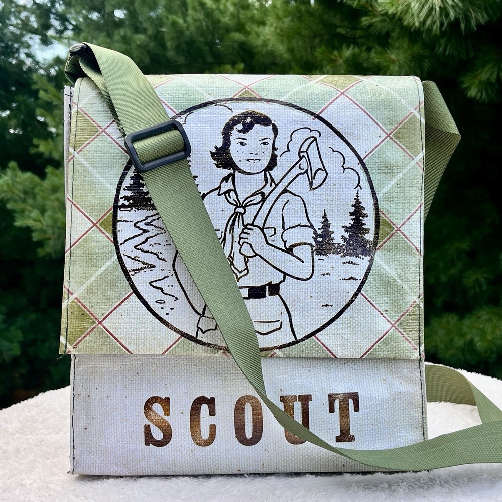 Blue Q Scout Messenger Bag Crossbody Ross Mcdonald Green Recycled Retired 2014